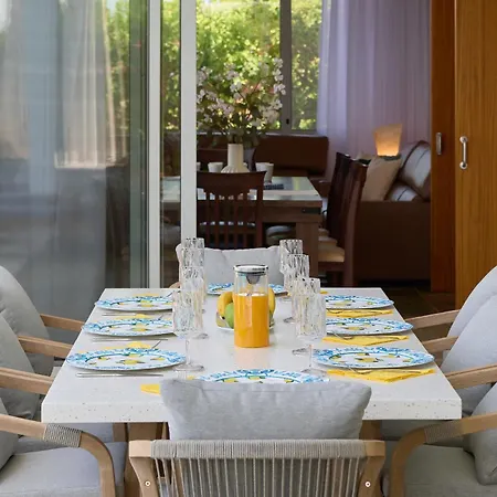 Villa Seafront Kyma By Ezoria *