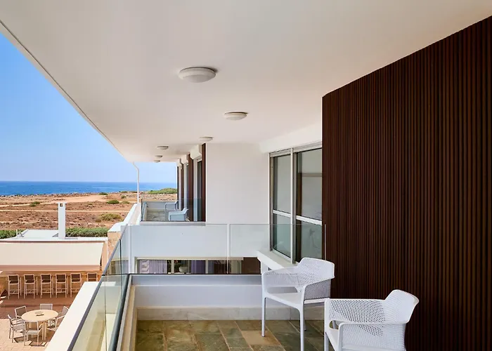 Seafront Kyma By Ezoria * Paphos