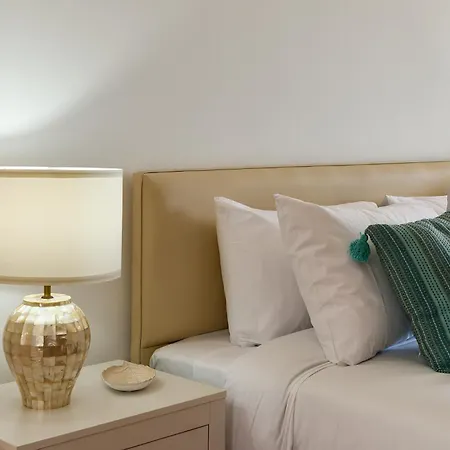 Seafront Kyma By Ezoria וילה פאפוס