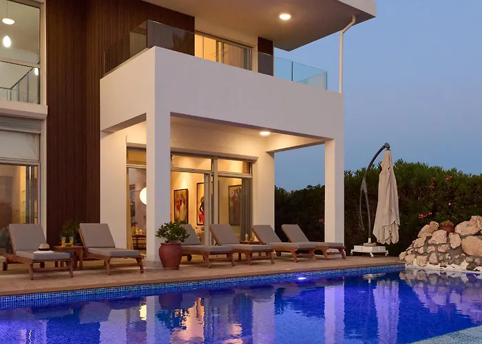Vila Seafront Kyma By Ezoria Paphos
