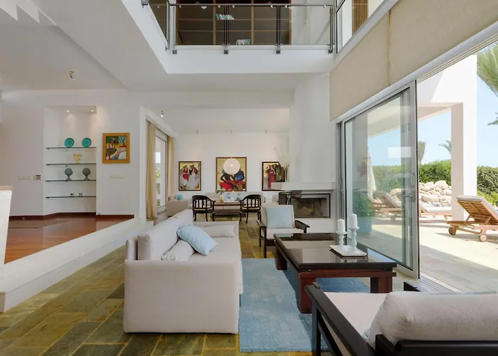 Seafront Kyma By Ezoria Vila Paphos